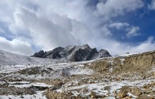 雅拉香布雪景