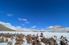 雪中思金拉措